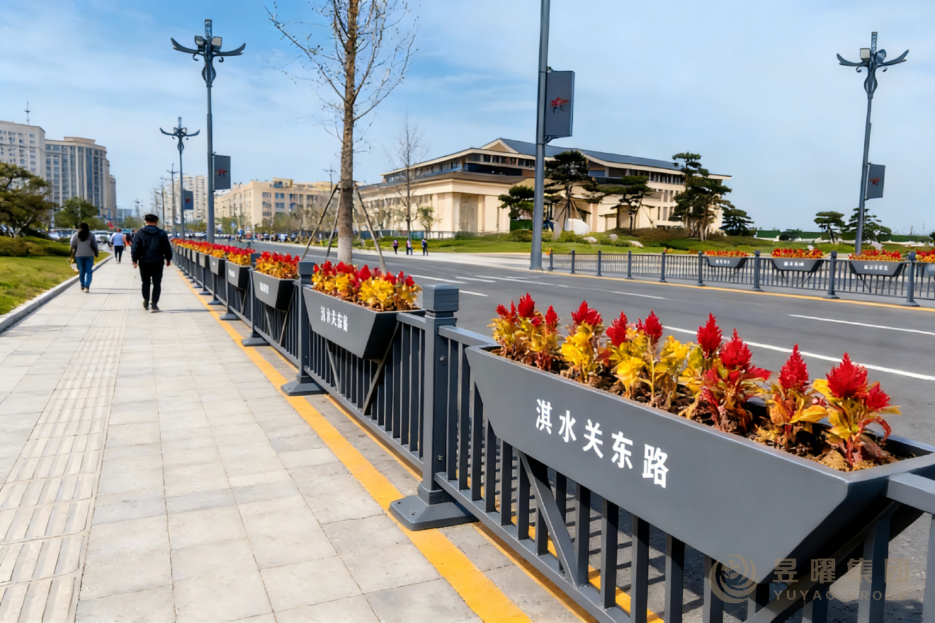 河南鹤壁人非隔离花箱护栏