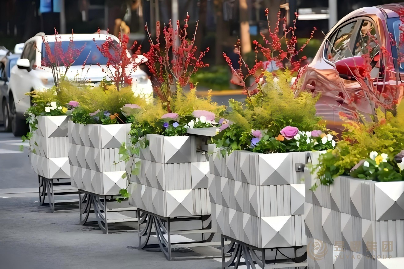 上海浦东新区机非隔离PVC花箱一桶一链