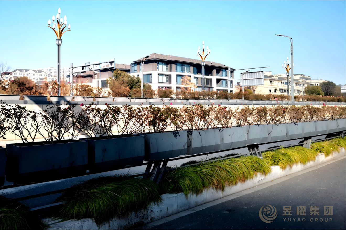 嘉兴平湖不锈钢高架悬挂花箱