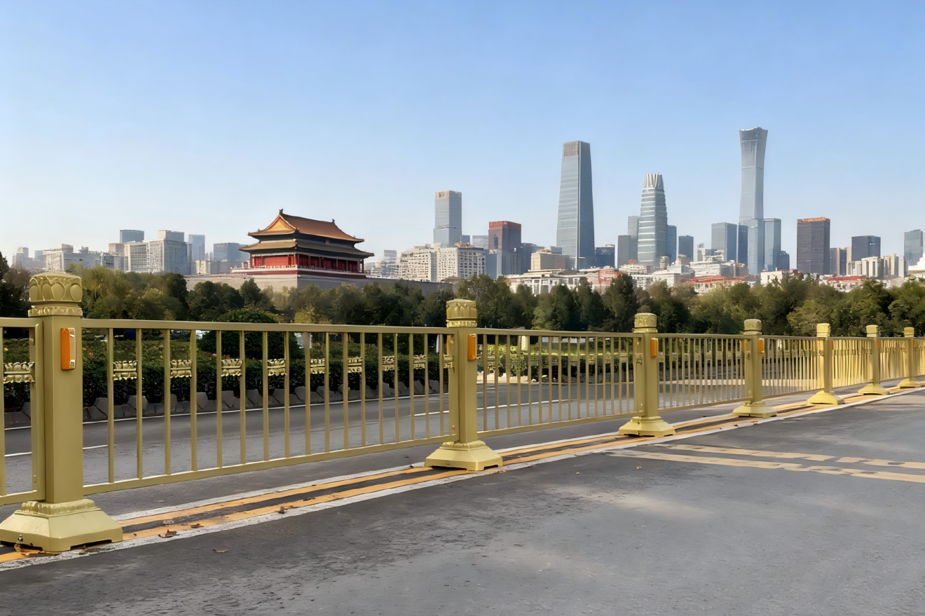 中央隔离交通护栏